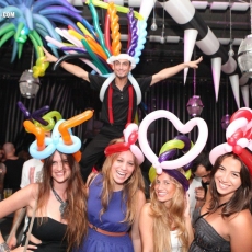 club 16